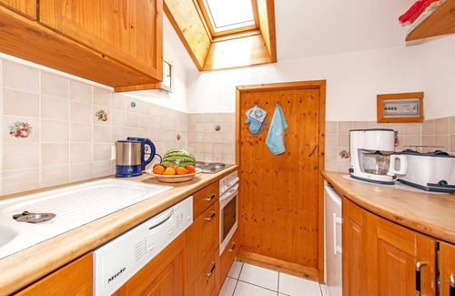 Groissenbach Apartment | Ferienwohnung Loferau 1 - 80 m² für 2-5 Pers. großer Wohnraum, 2 Schlafzimer, Sep. Küche, Balkon