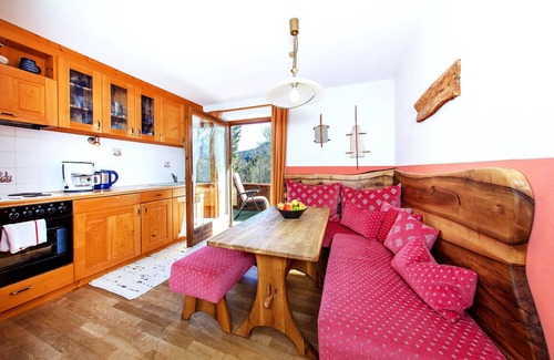 Groissenbach Apartment | Ferienwohnung Loferau 3 - 42 m² für 2-3 Personen, 1 Schlafzimmer, Wohnküche und Sitzgruppe