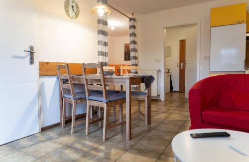 Weissenstadt Apartment | Ferienwohnung Mit Balkon Und Geschirrspülmaschine
