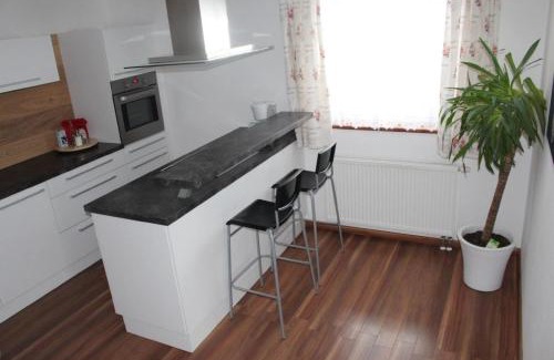 Bad Vigaun Apartment | Ferienwohnung Mit Blick Auf Die Berge