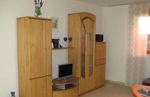 Altenheim Apartment | Ferienwohnung mit ca. 63qm, 1 Schlafzimmer, 1 Wohn-/Schlafzimmer, für maximal 3 Personen