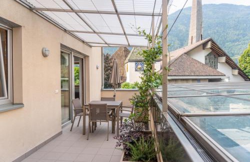 Lagundo Apartment | Ferienwohnung mit Garage, Fahrradraum und sehr großer sonnenverwöhnten Terrasse