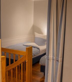 Westermarkelsdorf Apartment | Ferienwohnung ORA - Inselhof Fehmarn