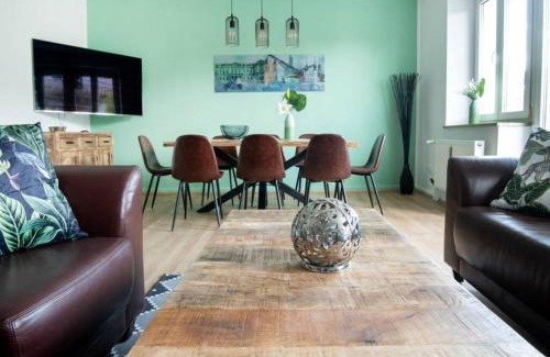 Wurzburg City Centre Apartment | Ferienwohnung Panorama mit Festungsblick