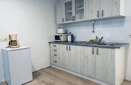 Seeon-Seebruck Apartment | Ferienwohnung Seeblick, 50 qm, 1 Sep. Schlafzimmer mit Balkon