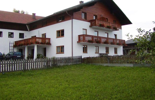 Taching a.See Apartment | Ferienwohnung "Sonnenschein" bis 4 Personen, Balkon, 65m²