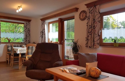 Ebbs Apartment | Ferienwohnung Sonja am Kaiser