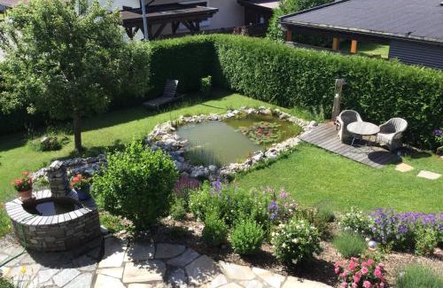 Hoefen Apartment | Ferienwohnung Sonnenschein