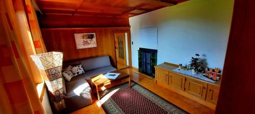 Schwaz Apartment | Ferienwohnung Sonnwendhof "Inntalblick" im Dachgeschoss