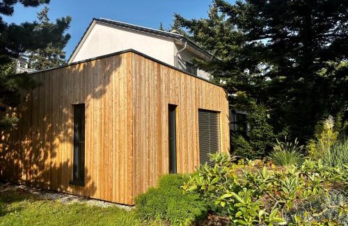 Kleinpestitz/Mockritz Apartment | Ferienwohnung STENJA - made of wood