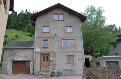 Andermatt Apartment | Ferienwohnung Troegligasse
