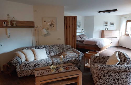 Dipperz Apartment | Ferienwohnung Unterm Stellberg in der Schönen Rhön-haustierfreundlich