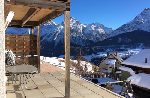 Ftan Apartment | Ferienwohnung Vonlanthen