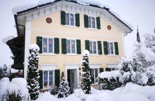 Waltensburg/Vuorz Apartment | Ferienwohnung Waltensburg