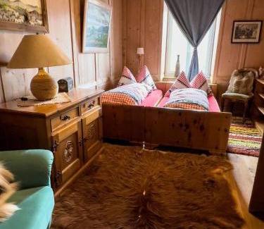 Waltensburg/Vuorz Apartment | Ferienwohnung Waltensburg