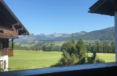 Blindau Apartment | Ferienwohnung Winklblick mit ca. 85 qm und Balkon