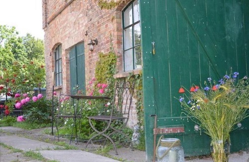 Behren-Luebchin Apartment | Ferienwohnungen-am-Schloss-Wohnung-1-das-Pferd