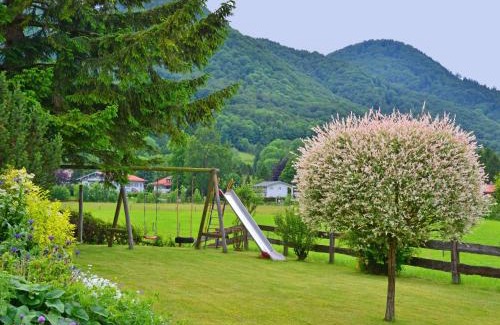 Aschau im Chiemgau Apartment | Ferienwohnungen Haus Monika