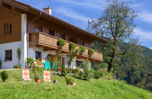 Schneefelden House | Ferienwohnungen Zweckl