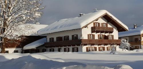 Kruen Apartment | Ferienwohnungen Hanslbauer
