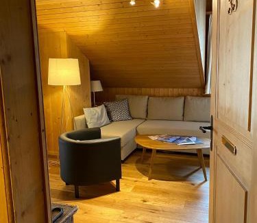Schoenried Apartment | Ferienwohnungen im Boutique-Hotel Alpenrose