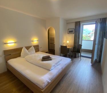 Burgstall Apartment | Ferienwohnungen Mauracher
