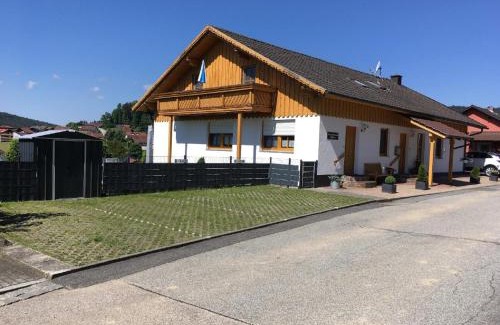 Blaibach Apartment | Ferienwohnungen Schellein