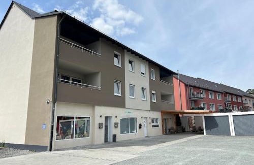 Hof Apartment | Ferienwohnungen Yanev- Hof