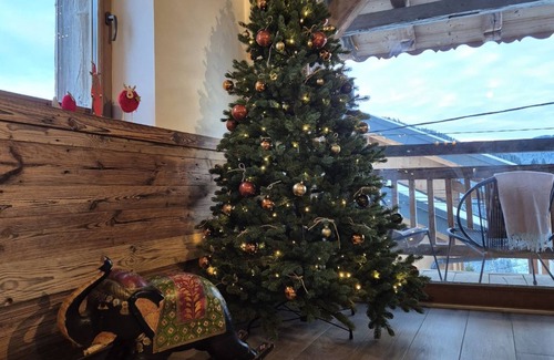 Les Gets Ski Chalet | Ferme Des Cornuts ,luxury barn, minutes to Les gets -Sleeps 10
