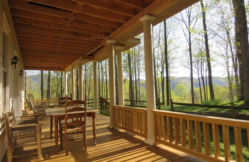 Deep Gap House | Fern Hill: Breathtaking Mountain Views and Outstanding Amenities