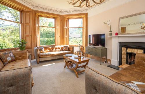 Aberfeldy House | Fernbank House