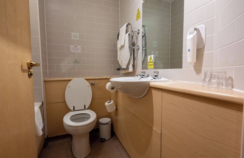 Blackburn Hotel | Fernhurst Lodge by Greene King Inns