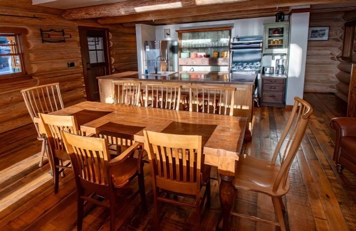 East Kootenay House | Fernie - Snow Creek Cabin #501