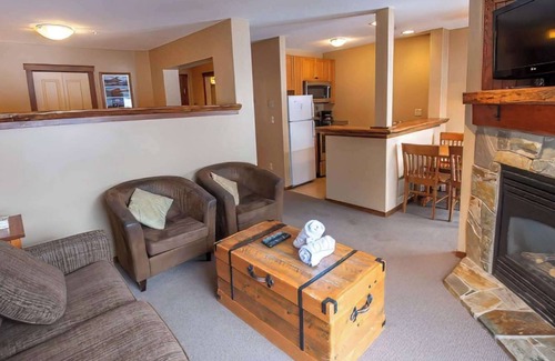 East Kootenay Condo | Fernie - Snow Creek Lodge #209