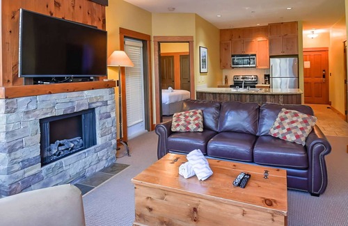 East Kootenay Condo | Fernie - Timberline Lodges Juniper #620