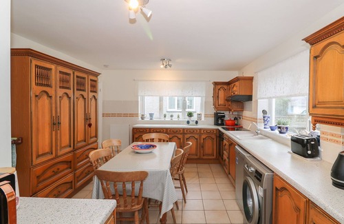 Edern Cottage | FERNLEA, pet friendly, country holiday cottage in Morfa Nefyn