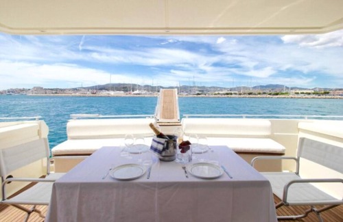 Palma de Mallorca Boat Rental | Ferretti 175 fly "three Mermaids"