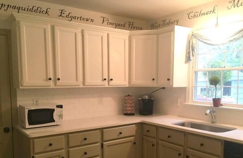 Edgartown Cottage | Ferry Tickets Available! Charming/Pet Friendly Cottage in Edgartown