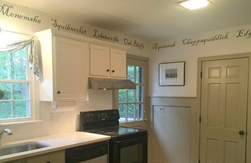 Edgartown Cottage | Ferry Tickets Available! Charming/Pet Friendly Cottage in Edgartown