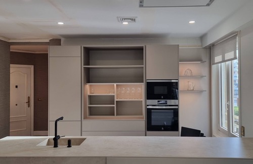 Gros Apartment | Festivalsuite: Luxury and Comfort in San Sebastian