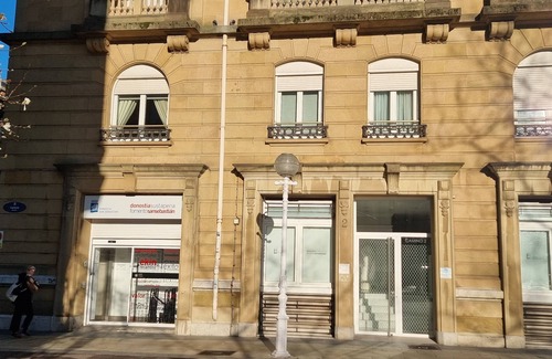 Gros Apartment | Festivalsuite: Luxury and Comfort in San Sebastian
