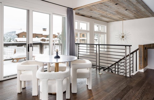 Spanish Peaks House | Festive Availability! Luxury Ski-In/Ski-Out Mountain Home with Hot Tub! WiFi!