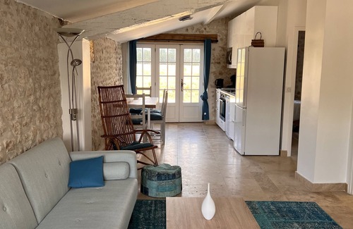 Saint-Just-Luzac House | Feusse Castle