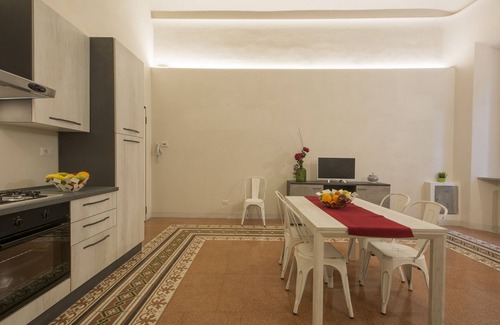 Siena Historical Center Apartment | Few Steps from the Duomo - Luxury Apartment 2