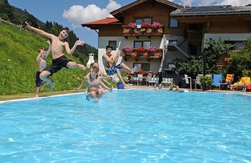 Flachau Apartment | Fewo E - Alpin Apart