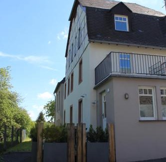 Brauneberg Apartment | FeWo Freis in Brauneberg