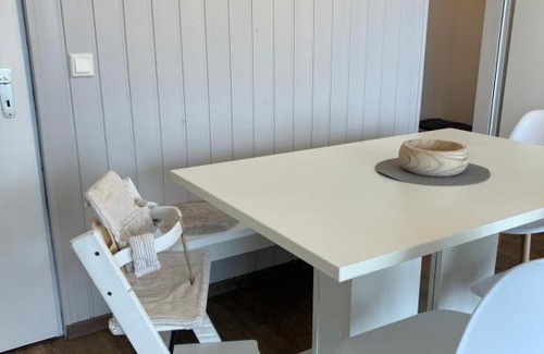 Geyersberg Apartment | FeWo im Bayerischen Wald, perfekt für Familien mit Pool, Abenteuerspielplatz u. Ausblick