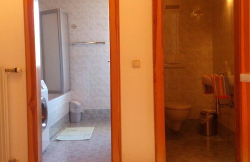 Stockenboi Other | Fewo Kirsche - Blumenhof Elfi