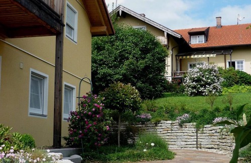Bad Endorf Apartment | FeWo Schlosssee, 62 qm Erdgeschoss, 1 separates Schlafzimmer