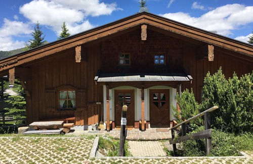 Hochkrimml Apartment | ⛷️FeWo SONNBICHL⛷️für max 6 persons/close to the elevator/2 parking spaces/WLAN